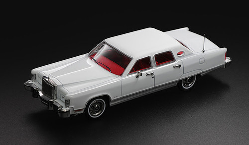 1/64 Sunstar 1979 Lincoln Continental Town Car (White) Diecast Car Model