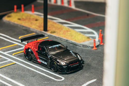 1/43 Tarmac Works LB-WORKS NISSAN GT-R R35 type 2 Advan Diecast