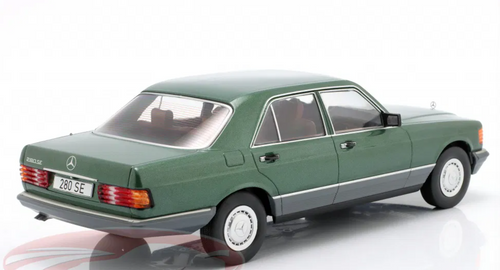 1/18 ModelCarGroup 1979 Mercedes-Benz S-Class (W126) (Green) Diecast Car Model