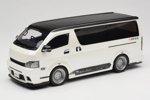1/18 OTTO 2008 Toyota Hiace Super GL Custom Minivan (Pearl White) Car Model