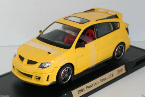 1/18 Road Signature 2003 Pontiac Vibe GTR (Yellow) Diecast Car Model