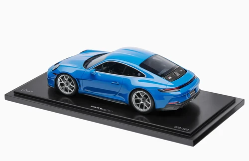 1/18 Dealer Edition Porsche 911 (992) S/T Special Request (Dani Blue) Car Model