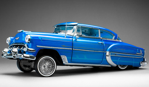 1/18 Sunstar 1953 Chevrolet Bel Air Hard Top Coupe (Yellow