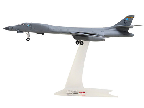 Rockwell B-1B Lancer Bomber Aircraft "86-0108 37th Bomb Squadron Ellsworth Air Force Base Alien with an Attitude" (WT001) United States Air Force 1/200 Diecast Model Airplane by Herpa