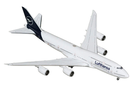Boeing 747-8I Commercial Aircraft "Lufthansa" (D-ABYA) White with Dark Blue Tail 1/400 Diecast Model GeminiJets