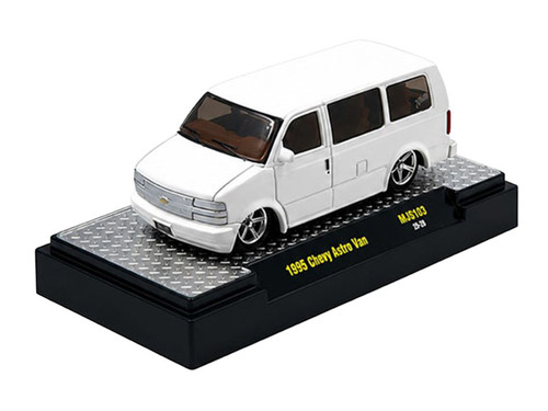 1/64 M2 Machines 1995 Chevrolet Astro Van Custom Slow & Low (White) Diecast Car Model