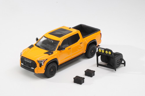 1/64 GCD Toyota Tundra (Blue) Diecast Car Model - LIVECARMODEL.com