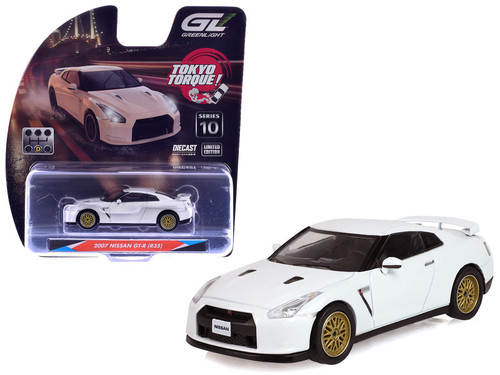 1/64 Greenlight 2007 Nissan Skyline GT-R GTR R35 with Custom Wheels (Pearl White) Diecast Car Model