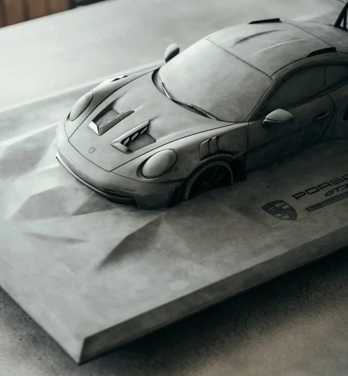 1/8 Porsche 911 GT3 RS (992) Concrete Sculpture Limited Edition