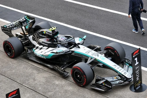 1/43 Minichamps 2026 Formula 1 Mercedes-AMG Petronas F1 Team W17 Winner Japanese GP #12 Kimi Antonelli Car Model
