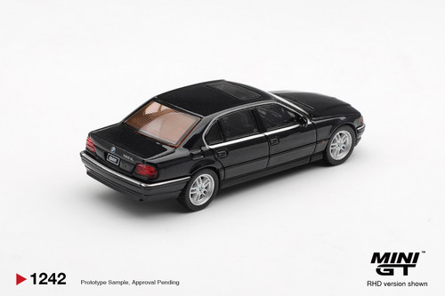 1/64 Mini GT BMW 750iL E38 (Sorrento Blue Metallic) Diecast Car