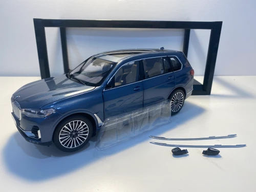 DAMAGED AS-IS 1/18 Dealer Edition BMW X7 G07 (Phytonic Blue) Diecast Car Model