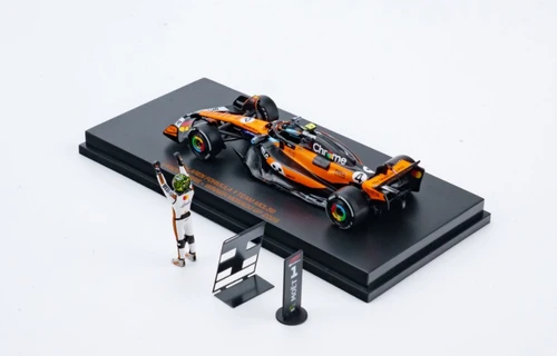1/64 Minichamps 2025 Formula 1 McLaren Monaco GP Winner #4 Lando Norris Diecast Car Model with Figure