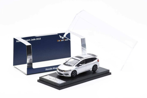 まっつんつんTV 301-038 1/18 ホンダ HONDA JADE 1/64 DCT Honda Jade (White) Diecast Car Model - LIVECARMODEL.com