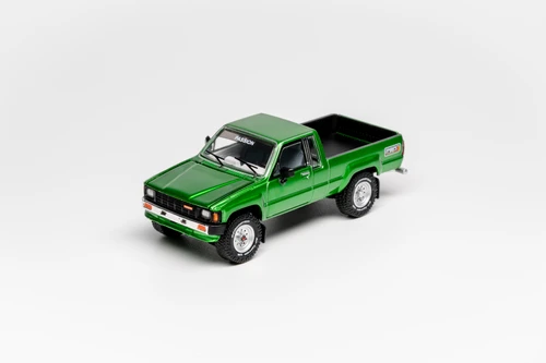 1/64 GCD Toyota Hilux Xtra Cab (Green) Diecast Car Model