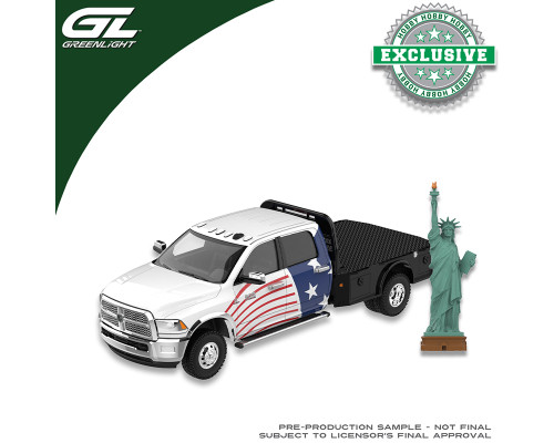 1/64 Greenlight 2018 Dodge Ram 3500 Dually Flatbed with Statue of Liberty Figurine America 250 Edition Diecast Car Models