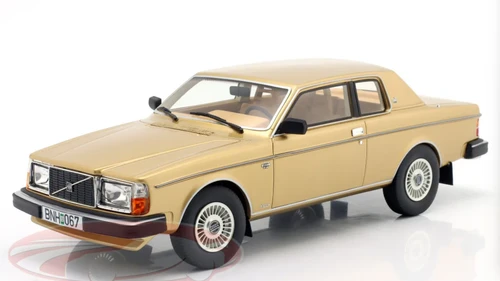 1/18 Cult Scale Models 1981 Volvo 262C Bertone (Gold Metallic) Diecast Car Model