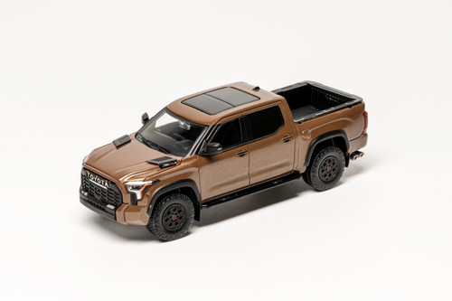 1/64 GCD Toyota Tundra Orion Africa Expedition (Green) Xoverland