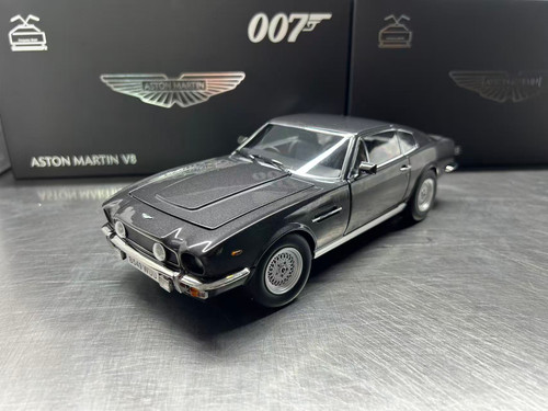 1/18 Aston Martin V8 Vantage James Bond 007 (Black) Diecast Car Model