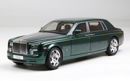 1/18 Kyosho Rolls-Royce Phantom EWB (Green w/ Golden Line) Diecast Car Model