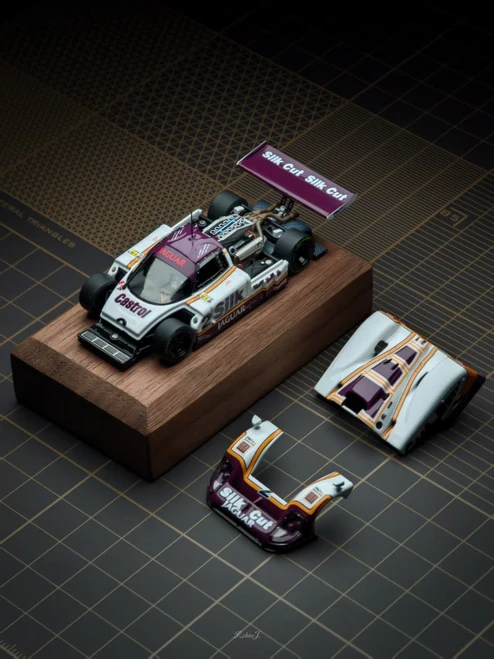 1/64 Transcend Model 1988 Jaguar XJR-9 Le Mans Winner Diecast Car Model
