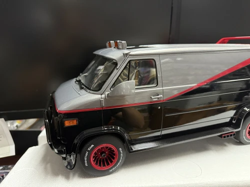 DAMAGED AS-IS (#2) 1/12 Scale 1983 GMC Vandura Black "The A-Team" Diecast Model Car by Greenlight