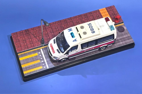 1/64 Magic City Hong Kong Street Diorama #1 with LED (Cars & Figures NOT Included)