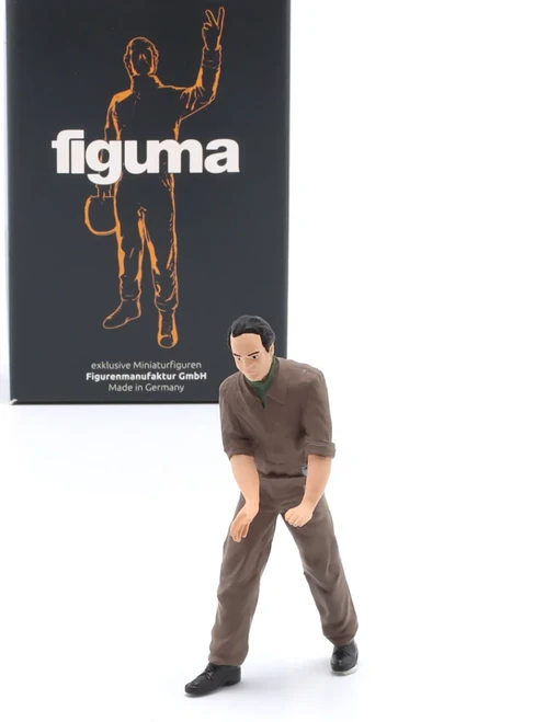 1/18 Figurenmanufaktur Figure mechanic with Brown Overall Pushes Figure