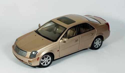 1/18 Dealer Edition Cadillac CTS First Generation (2003-2007) Gold Champagne Diecast Car Model