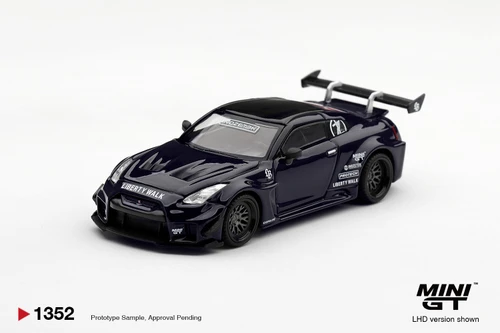 1/64 Mini GT Nissan Skyline GT-R R35 LB-Silhouette WORKS GT 日产NISSAN 35GT-RR Ver.2 INOZETEK Edition (Black) Diecast Car Model