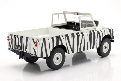 1/18 ModelCarGroup 1959 Land Rover Series II 109 (White & Black) Diecast Car Model