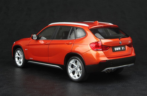 New Old Stock BMW X1 E84, 1:18 Scale Die-Cast Model, Black, Kyosho 08791bk