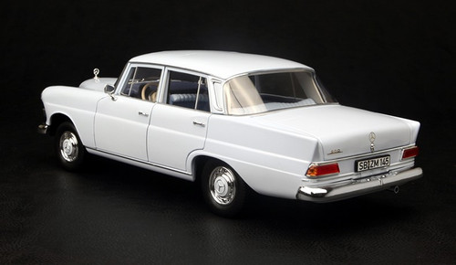 205-200 ノレブ 1/18 メルセデスベンツ 200 1968 White Mercedes-Benz 200 1968 White 1:18 – Norev