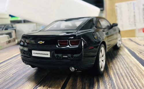 1/18 Dealer Edition Chevrolet Chevy Camaro (Black) Diecast Car Model