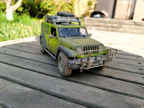 1/18 Jeep Rescue Concept Dirt Riders (Army Green) Diecast Car Model