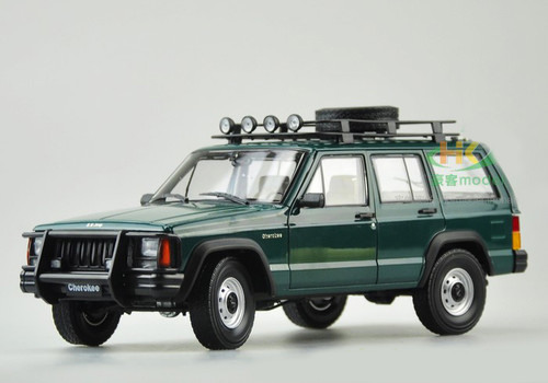 1/18 Dealer Edition Classic Jeep Cherokee (Green) Diecast Car