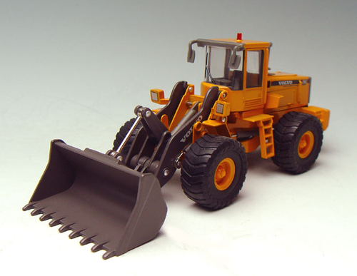 Cararama ボルボ L150C BULLDOZER 1/50 【VOLVO ブルドーザー 重機 建機】