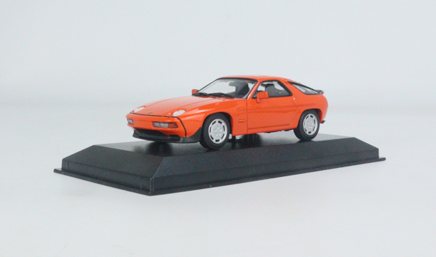 Minichamps maxichamps 940068122 - PORSCHE 928 S – 1979 ORANGE 1/43
