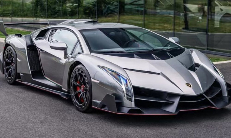 The Differences Between Lamborghini and Ferrari - LIVECARMODEL.com