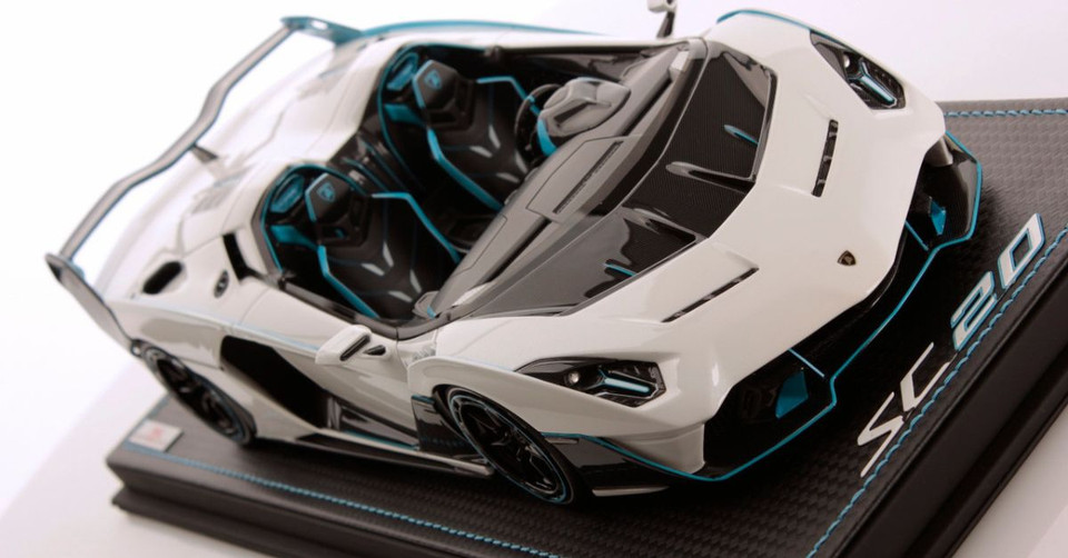 The Signature Design of Lamborghini Scissor Doors