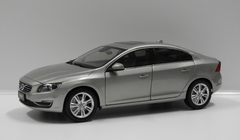 1/18 Dealer Edition 2015 Volvo S60 (Silver Grey) Diecast Car Model