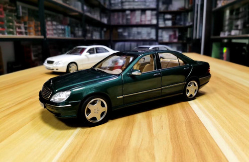 1/18 メルセデスベンツ S Class W220 前期 カスタム