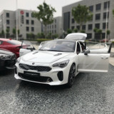 1/18 Dealer Edition Kia Stinger Korean Version (White) Diecast Model