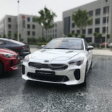 1/18 Dealer Edition Kia Stinger US Version (White) Diecast Model