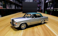 1/18 Norev 1969 Mercedes-Benz Mercedes 280 SE 280SE 3.5 Cabriolet (Silver with Green Top) Diecast Car Model