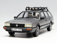 1/18 Dealer Edition Classic 1980-1989 Volkswagen VW Passat Variant / Santana Hatchback Wagon (Grey) Resin Car Model