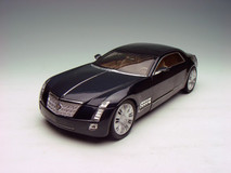 1/18 Dealer Edition Cadillac Sixteen Sixteen 16 (Black) Diecast Car Model