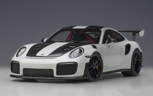 1/18 AUTOart Porsche 911 (991.2) GT2 RS Weissach Package (White
