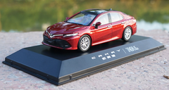 1/43 Dealer Edition 8th Generation 2018 Toyota Camry L LE XLE (Red) Diecast Car Model