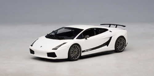 1/43 AUTOart LAMBORGHINI GALLARDO SUPERLEGGERA - MONOCERUS / METALLIC WHITE  Diecast Car Model